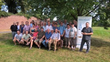 Gruppenbild der Teilnehmer an der Sommertagung in Zülpich